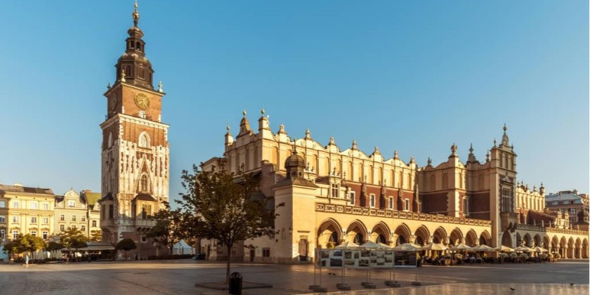 出口倉(cāng)儲(chǔ)籠廠家：倉(cāng)儲(chǔ)籠出口波蘭案例—大江倉(cāng)儲(chǔ)籠